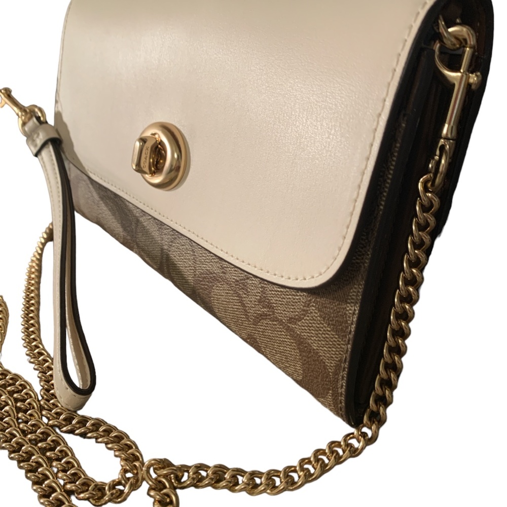 Chain Crossbody In Colorblock Signature Canvas - Picture 2 of 4